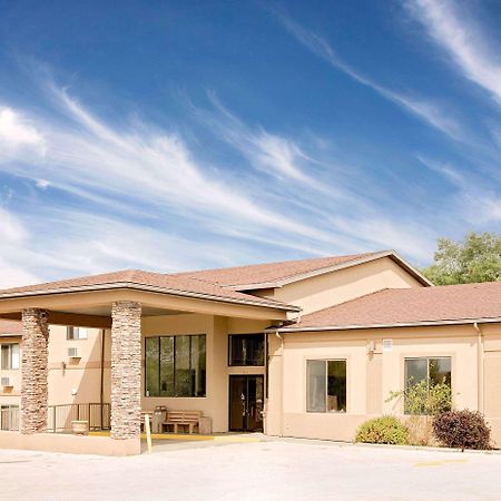 Days Inn By Wyndham Boonville Zewnętrze zdjęcie